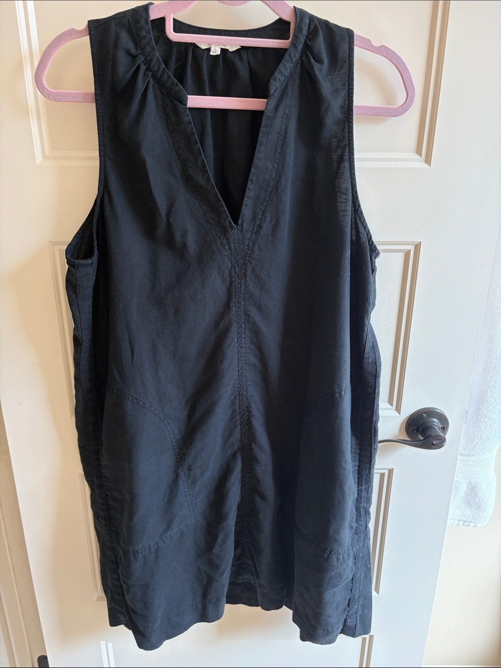 Splendid Black Sleeveless V-Neck A-Line Dress